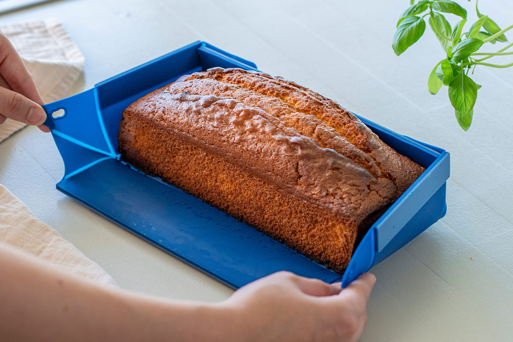 coox WUNDERFORM L - die faltbare Kastenform mit Metallverstärkung - Backen & Servieren in Einem I Antihaft-Silikon I Spülmaschinenfest I Kein Stürzen I BPA-frei Blau coox WUNDERFORM L - die faltbare Kastenform mit Metallverstärkung - Backen & Servieren in Einem I Antihaft-Silikon I Spülmaschinenfest I Kein Stürzen I BPA-frei Blau